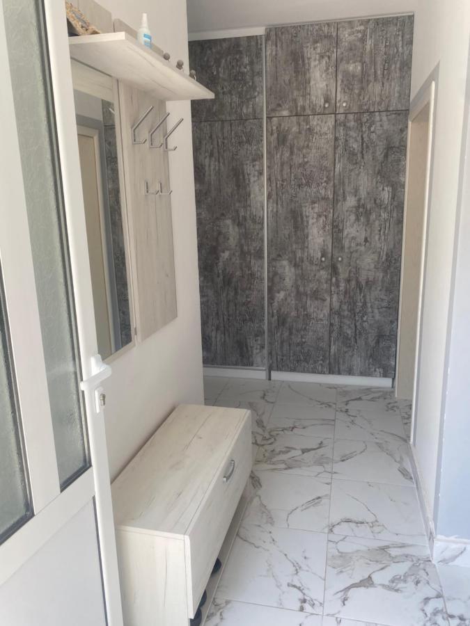 Apartman Lara Sveti Stefan Exterior photo